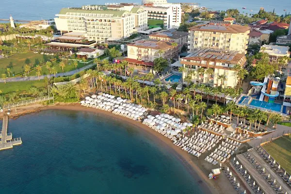 Crystal Land Of Paradise Beach Hotel