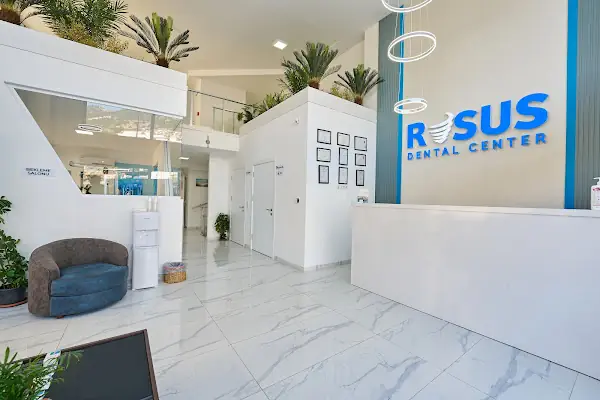 Risus Dental Center