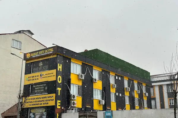 Cois'inn Royal Hotel