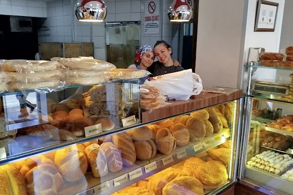 Güzel İzmir Unlu Mamülleri