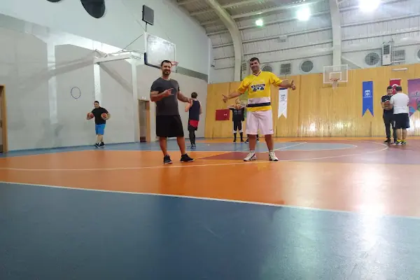 Kocaeli Büyükşehir Vezirçiftliği Kapalı Spor Salonu