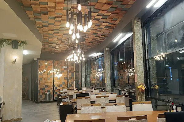 İzzEt (Restoran-Kasap-Şarküteri)