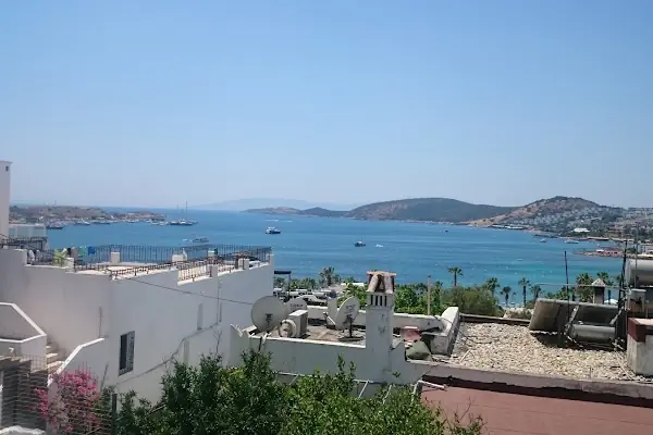 Ena Boutique Hotel & Residences
