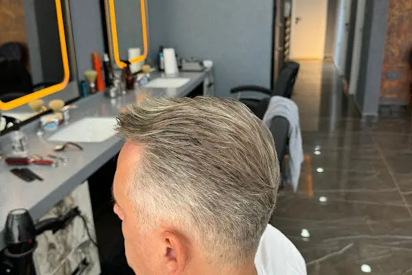 By Yaşar Kuvvetli Bodrum - Berber / Barber