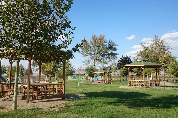 Karapınar Parkı Araban