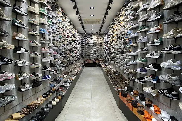 SNEAKERBODRUM