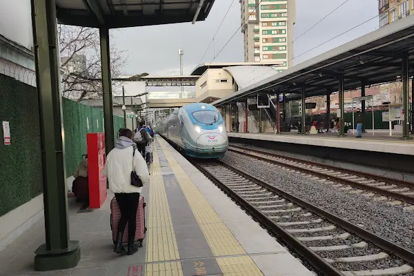 Bostancı YHT Yüksek Hızlı Tren Durağı