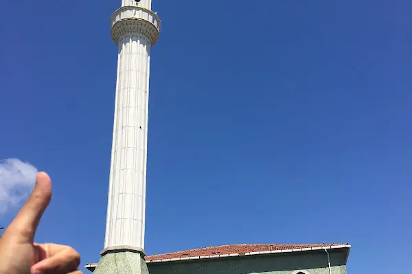 Şamlar Yeşil Çamlık Cami