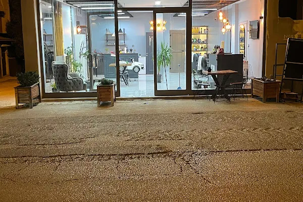 Saloon Caner Bacaksız