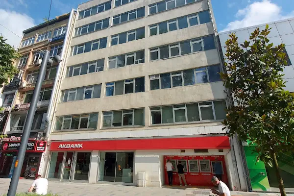 Akbank İzmit Şubesi