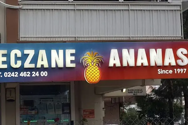 Ananas Eczanesi