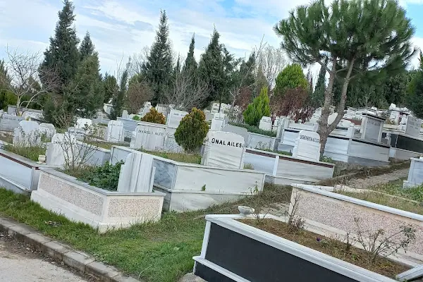 Yayla Mezarlığı