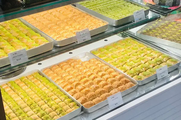 Q-ba Patisserie