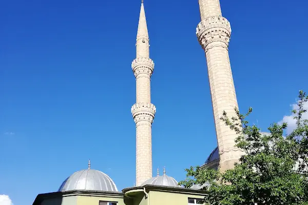 Feridun Çelik Mah. Hz. Bilal Camii Kur'an Kursu
