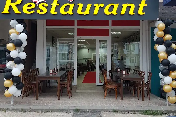 Moon &amp; Sea Cafe Lounge