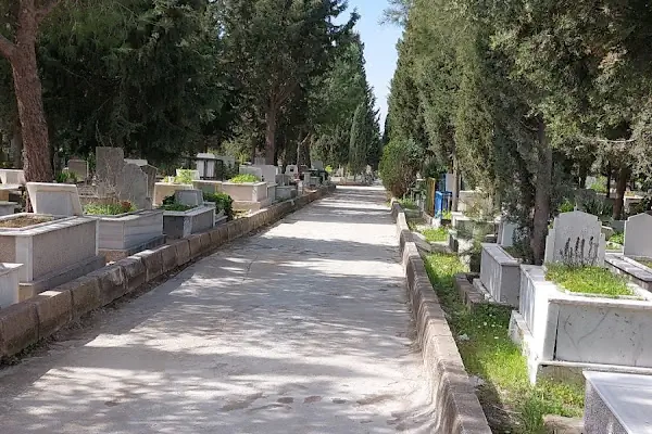Hacılarkırı Mezarlığı