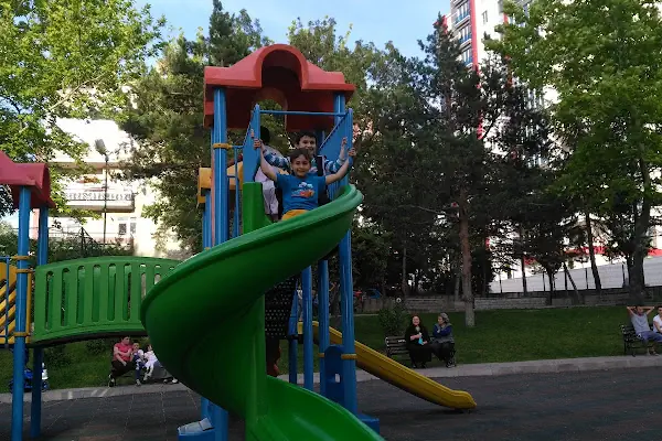 Altindağ Belediyesi Yunus Emre Parkı