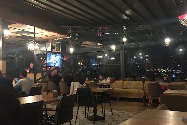 Monna Cafe Restorant