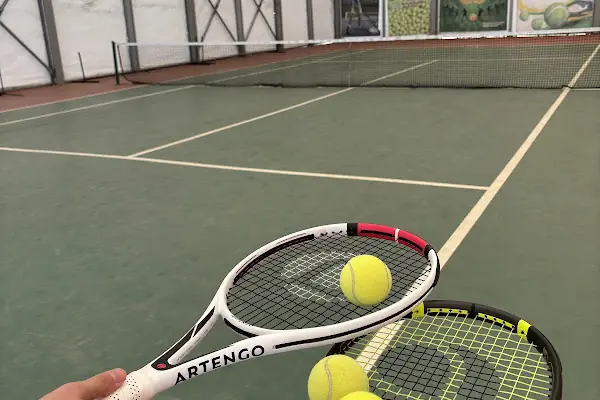 Çağla Büyükakçay Tenis Kortu