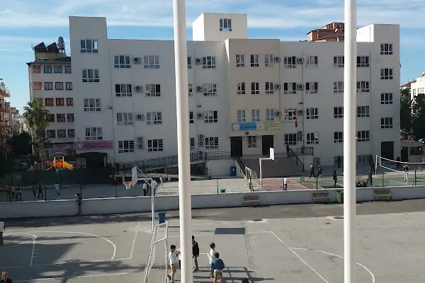 Rifat Azakoğlu Mesleki Ve Teknik Anadolu Lisesi Dilber Hanım Özmüftüoğlu Uygulama Anaokulu