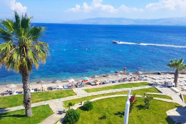 Akyarlar Hacı Mahmut Tınaz Tepe İlkokulu