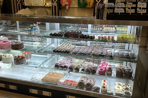 Rezzan CAFE &amp; PATISSERIE