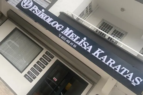 Psikolog Melisa Karataş