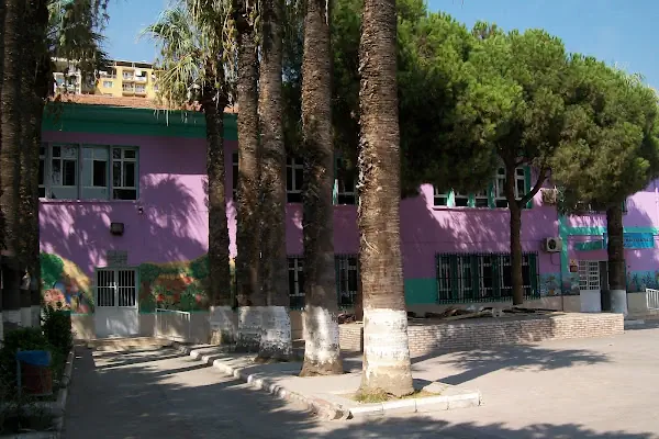 Süleyman Eczacıbaşı İlkokulu