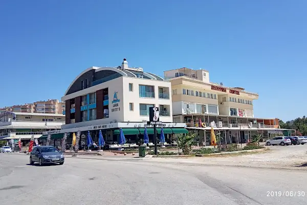 Lara Suites Kundu Apart