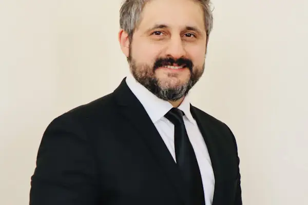 Doç. Dr. Mahmut ÖZDEMİR