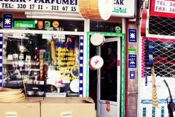 Yanıklar Müzik