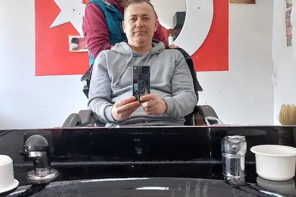 TAKINTI ERKEK KUAFÖRÜ