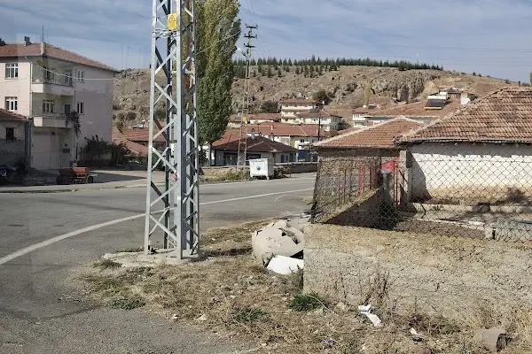 Yukarı Peçenek İlkokulu