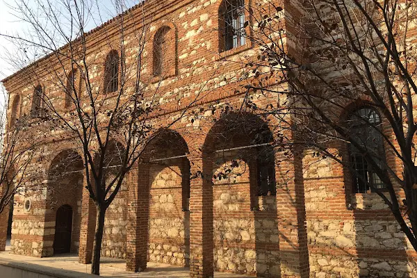 Özlüce kilisesi