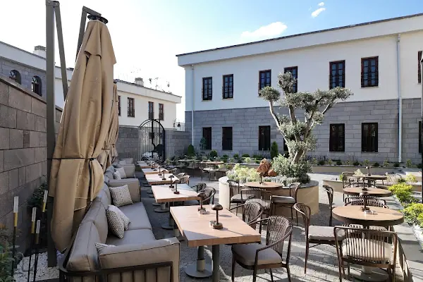 Rempart Hotel