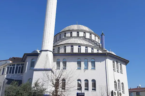 Hacı İzzet Cami