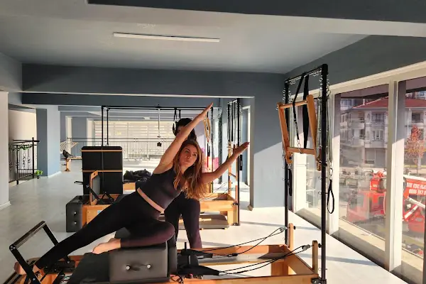 Retro Spor Pilates ve Klinik Egzersiz Merkezi