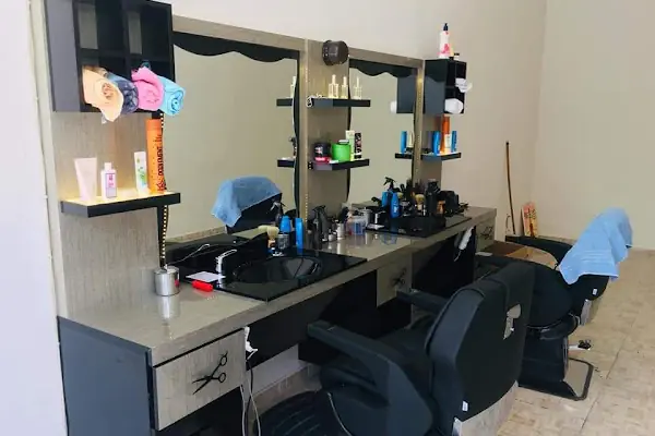 Saloon TURGAY Araban