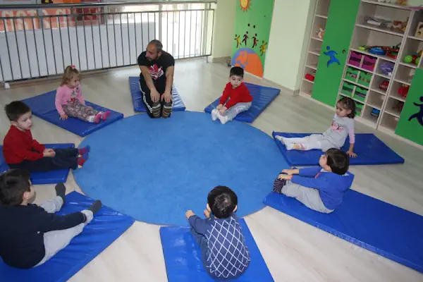 VERA KOLEJİ ORTAOKULU &amp; VERA KOLEJİ ERKEK ANADOLU LİSESİ &amp; VERA KOLEJİ ERKEK FEN LİSESİ
