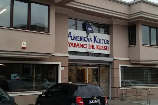 Amerikan Kültür Yabancı Dil Kursu Ümitköy Premium Şube