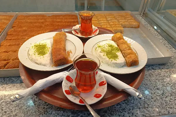 Meşhur Bahadİr