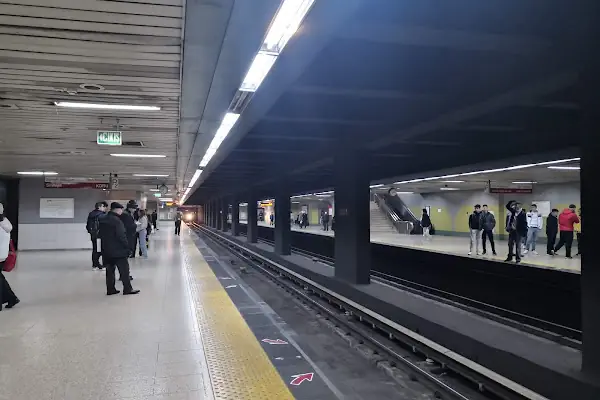 Ulus Metro Durağı