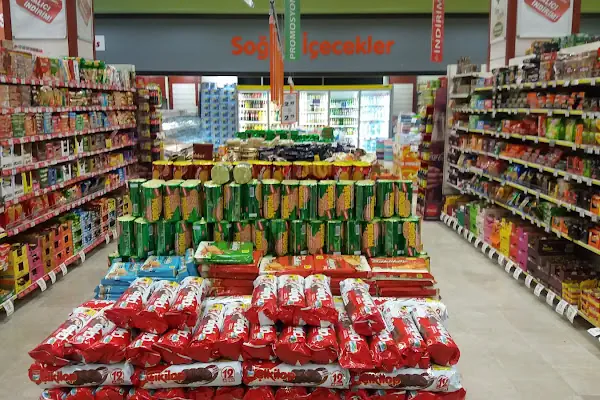 Yonca Alışveriş Merkezi Başak Mağazası