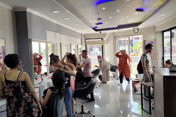 Yılmaz İpek Hair & Makeup Studio