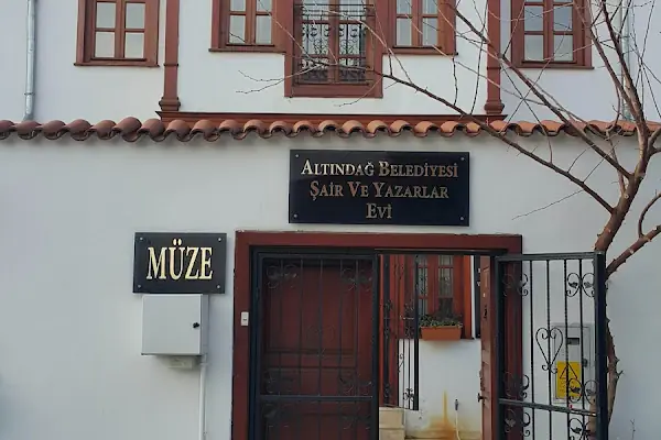 Şair ve Yazarlar Evi Müzesi
