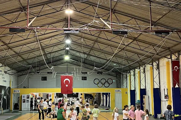 Alanyaspor eskrim salonu