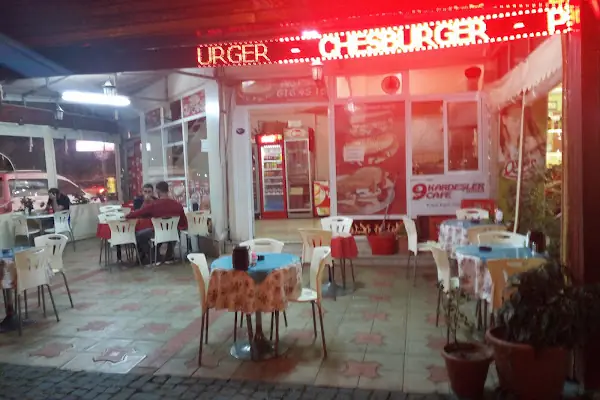 9 Kardeşler Kafe