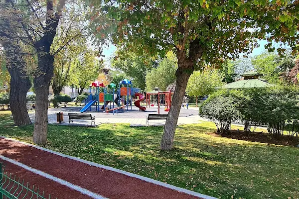 Nasuh Akar Parkı