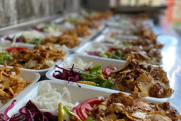 LEZZET DİYARI DÖNER AKCAKALE