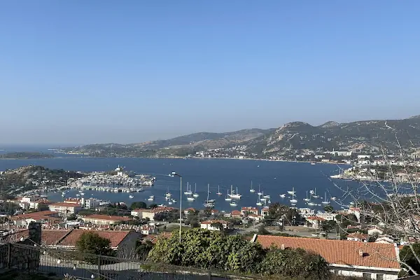 Foça Belediye Denizkent Sosyal Tesisi